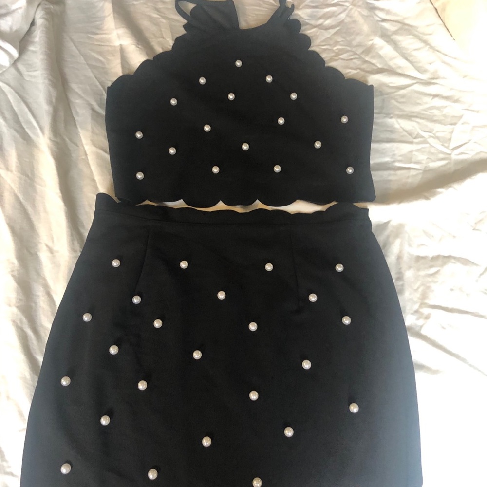 Co-ord scallop pearl skirt set